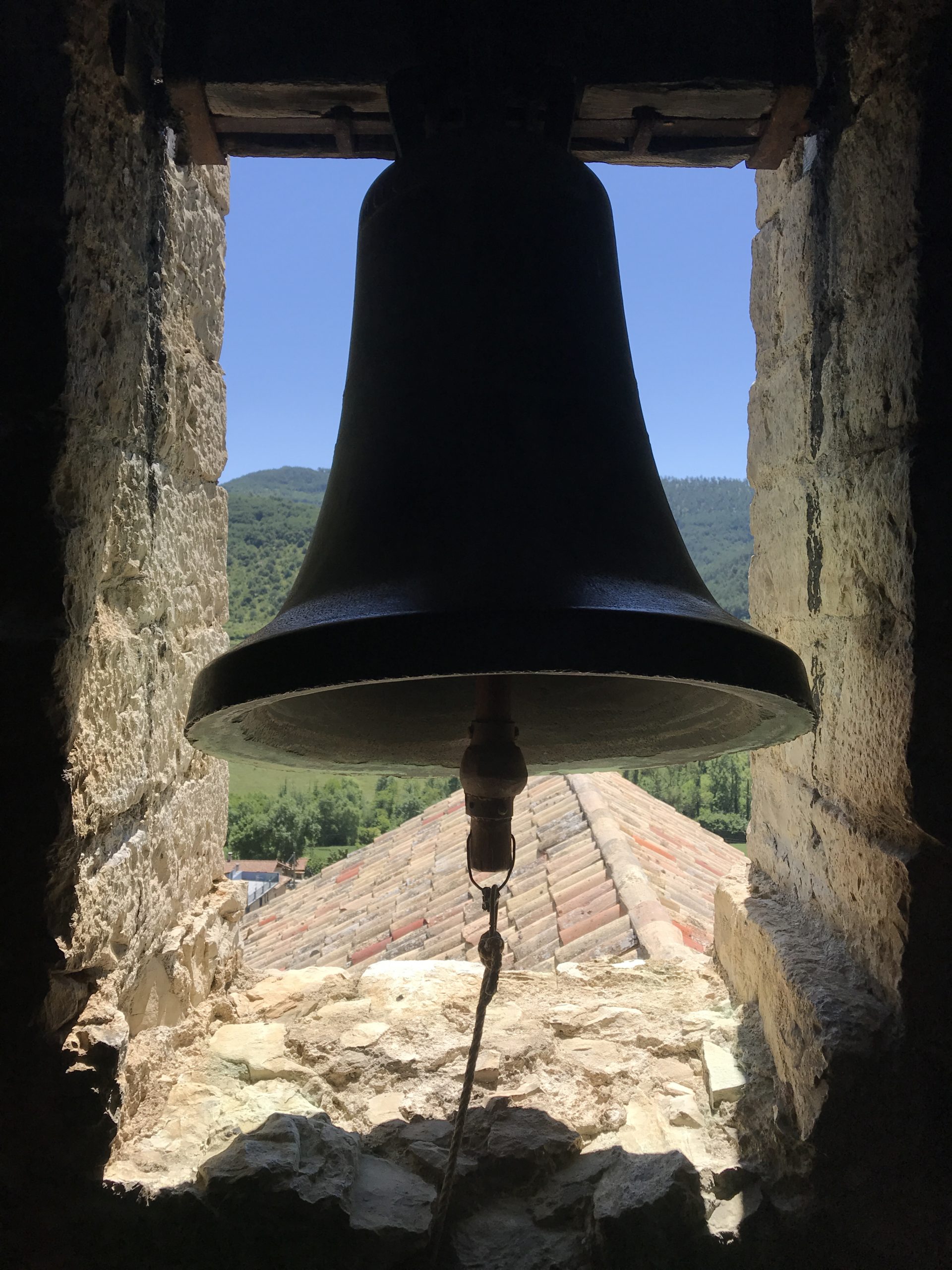 campana nella chiesetta di San Esteban